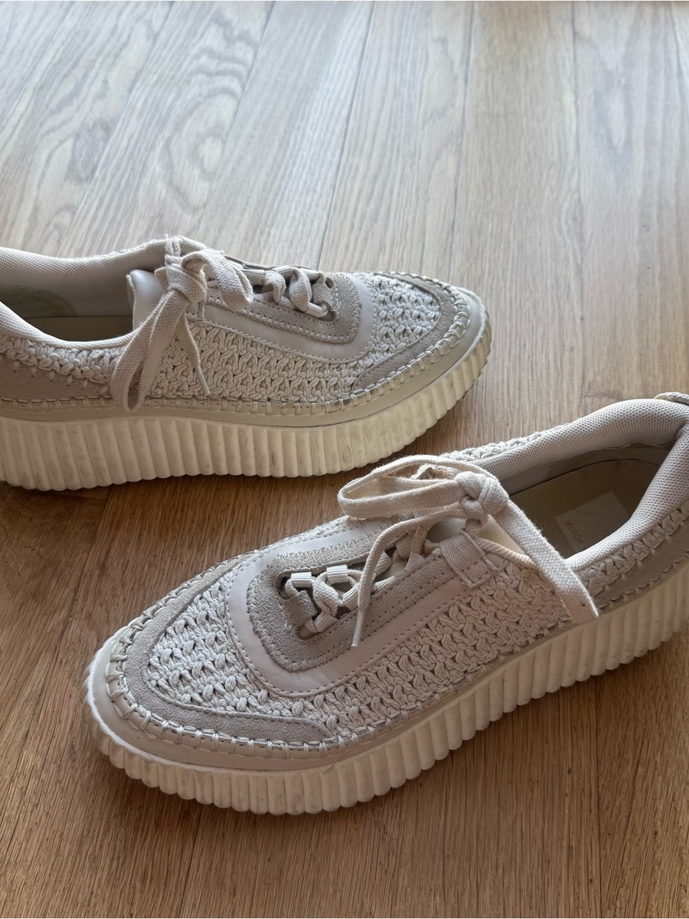 Dolce Vita Dolen Platform Lace-Up Women's Sneakers in Cream